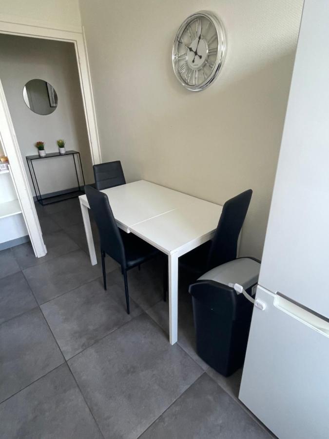 T4 3 Chambres Proche Grattes Ciel, Villeurbanne, Meuble Exterior photo